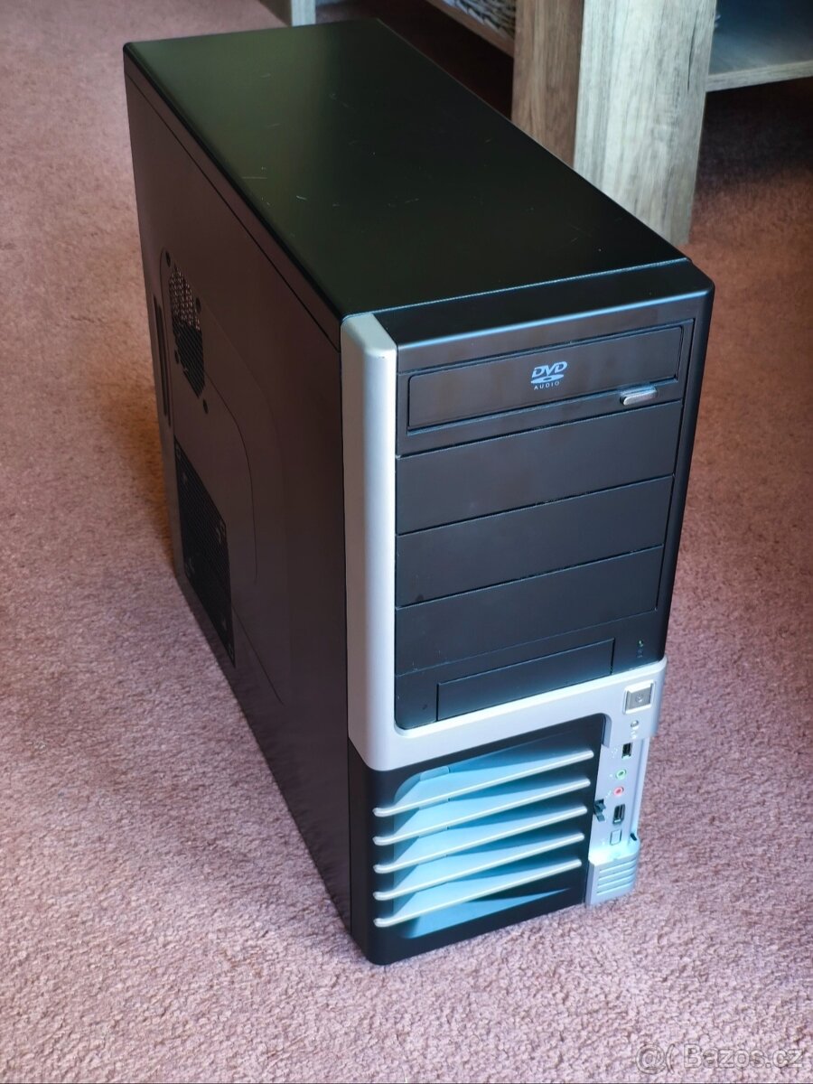Stolní PC - Intel Core 2 Duo E8400 / 3GB RAM / Windows 10