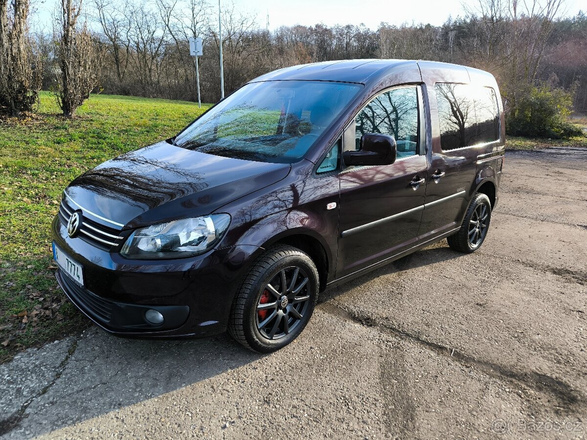 Caddy 1.6TDI 5míst, 2x šoupačky, nová STK