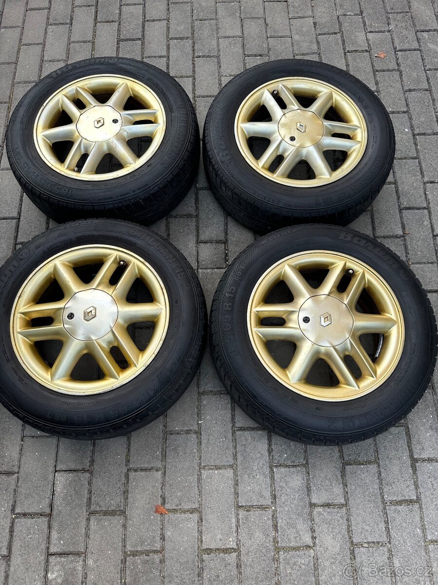 Originál Renault Scenic R15 + letni pneu 185/65/15