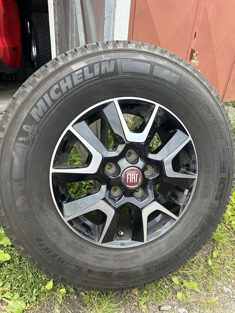 Kola Fiat Ducato a Michelin 225/75 r16 CP