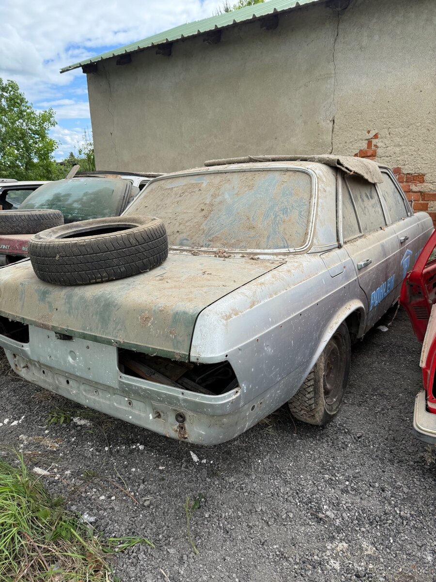 Díly Mercedes 123