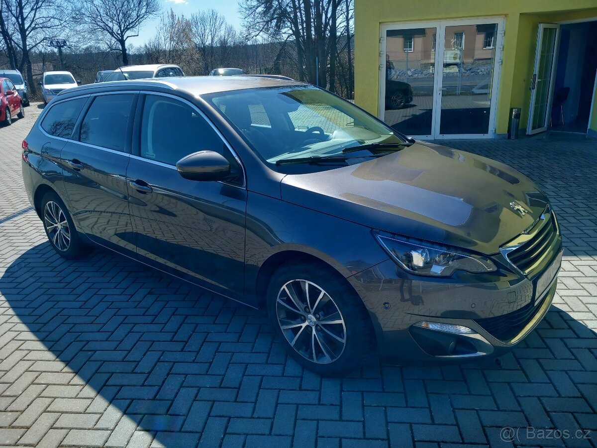Peugeot 308 1.6HDi 88kw ČR 1.MAJ.r.2016 NAVI ODPOČET
