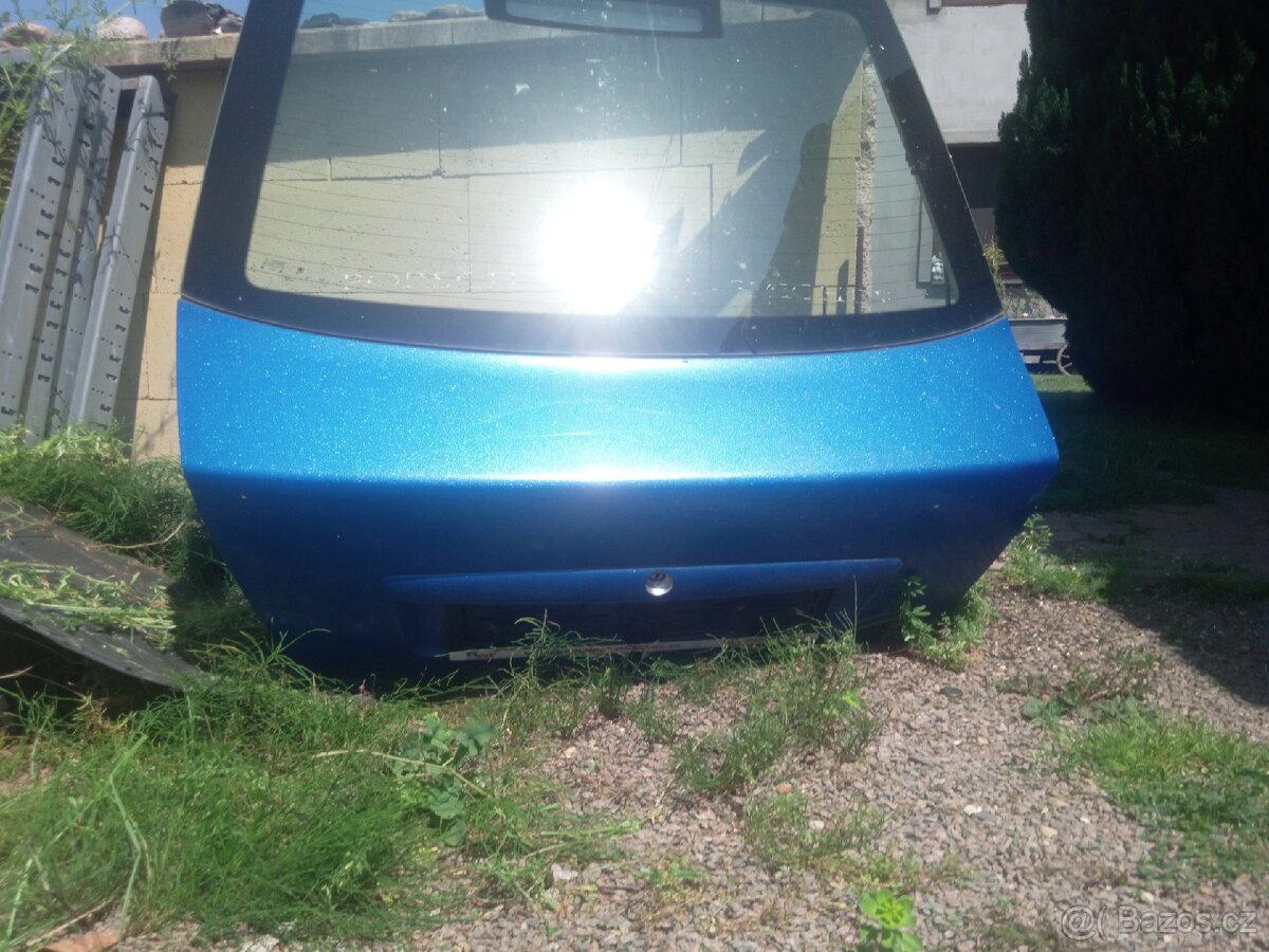 Zadní dveře Škoda Octavia