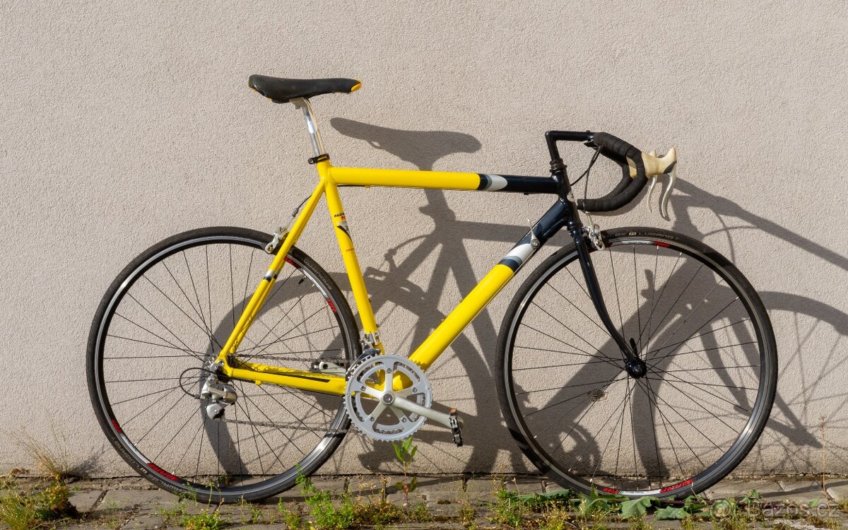 Silniční kolo Leader Fox Racing (62 cm, Shimano 105)