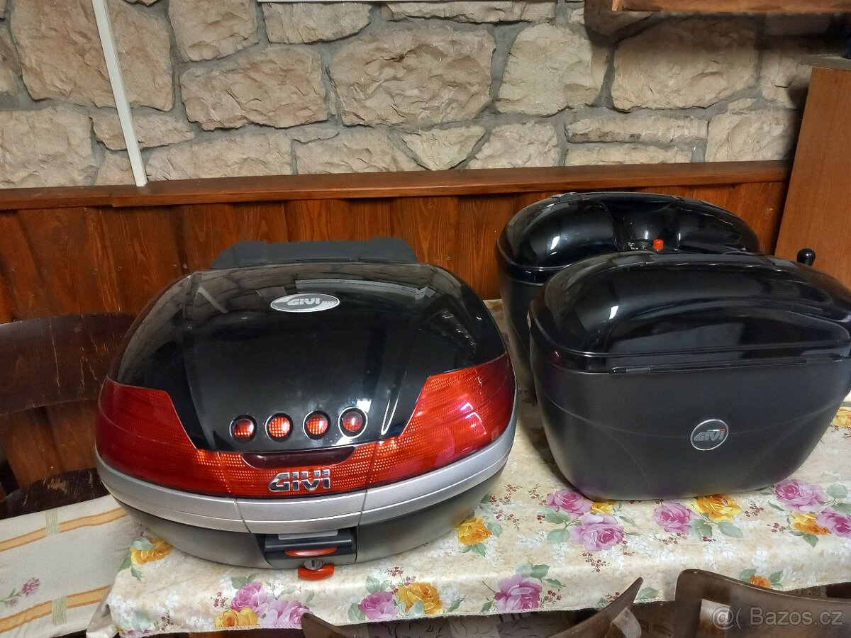 Kufry Givi