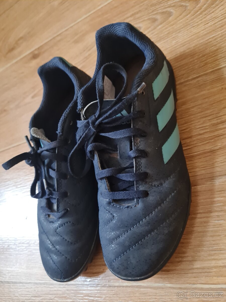 Sportovní boty Adidas, vel.32