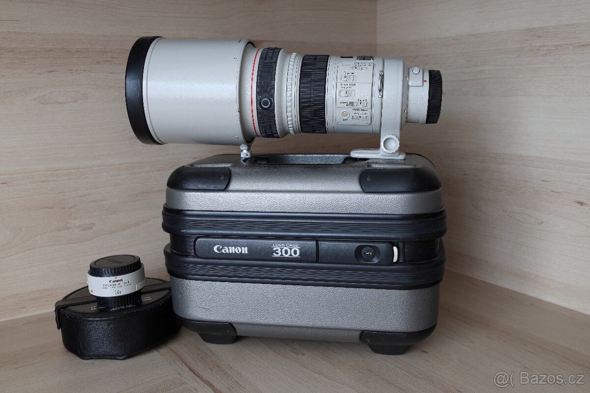 Canon EF 300mm f/2.8 L IS USM + Canon Extender EF 1.4x II