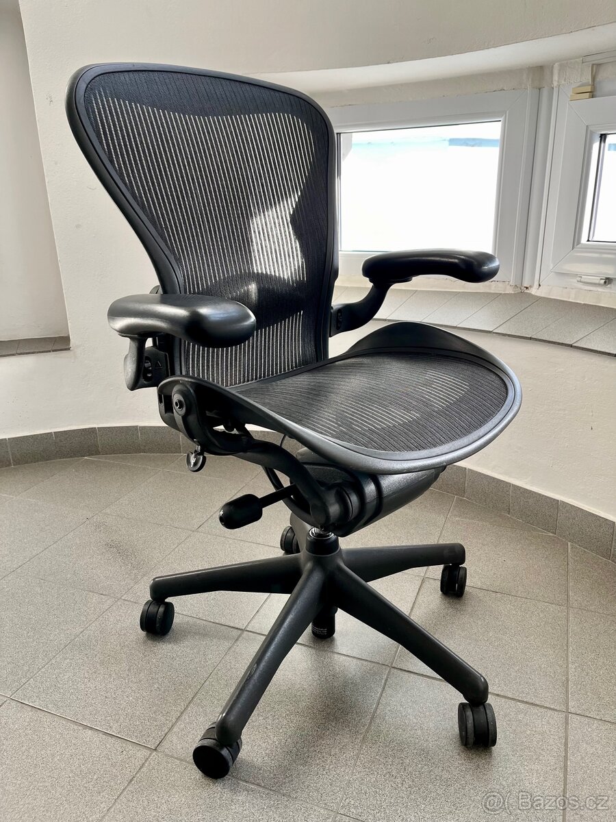 kancelářská židle Herman Miller