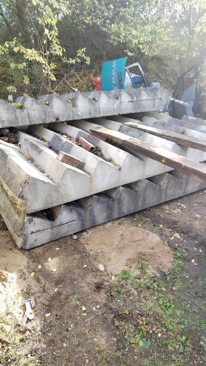 Prodám betonové schody