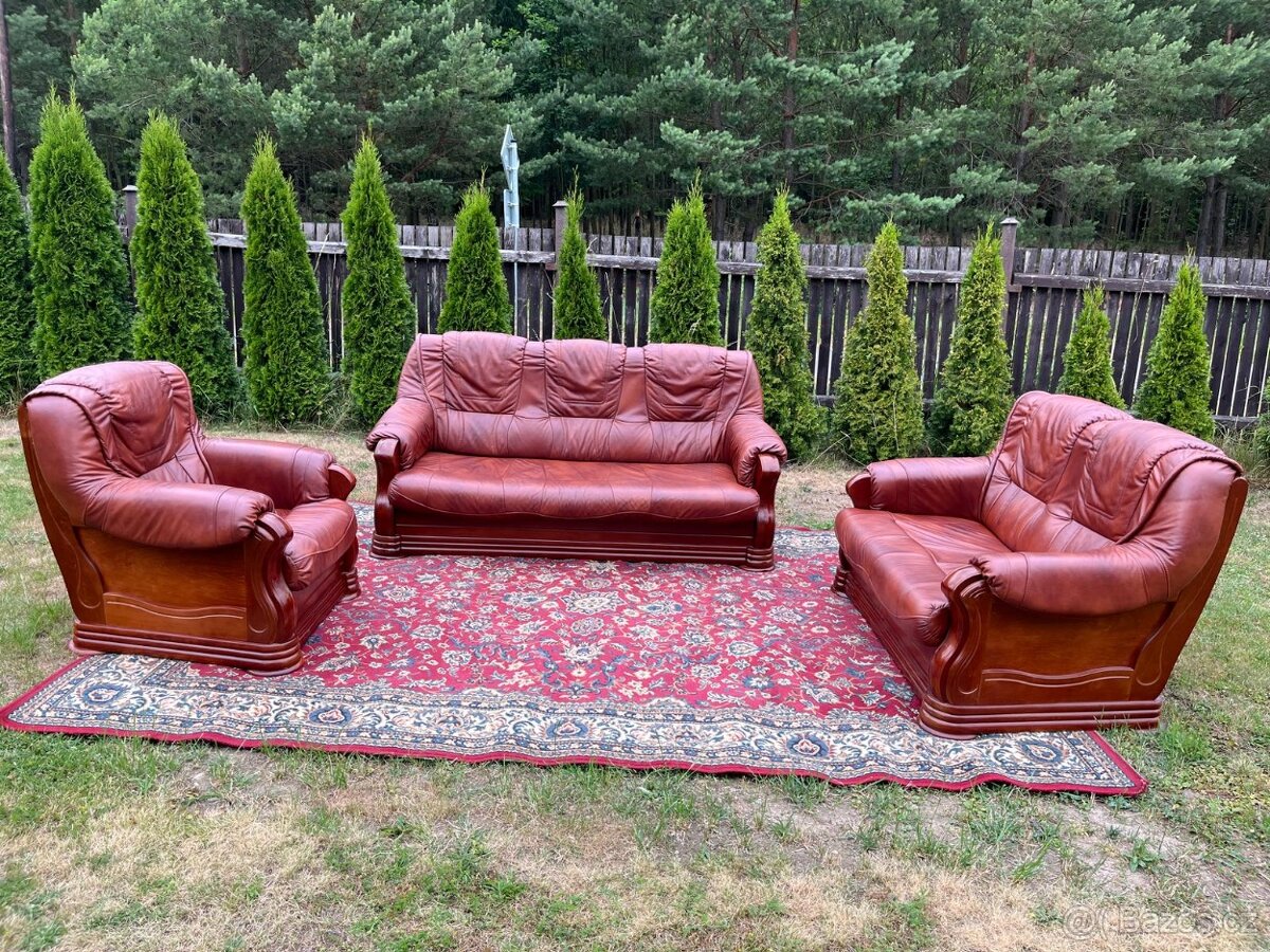Kožená rustikální sedací souprava 3 2 1, stolek rozkládací .