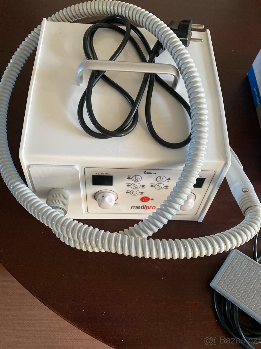 Prodám profesionální pedikérskou btusku
