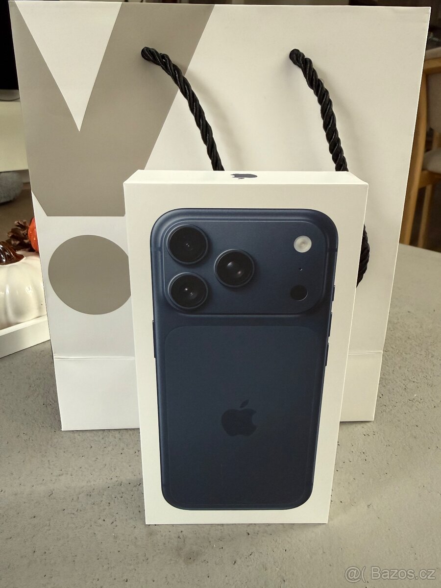 Apple IPhone 17 Pro 256gb modrý