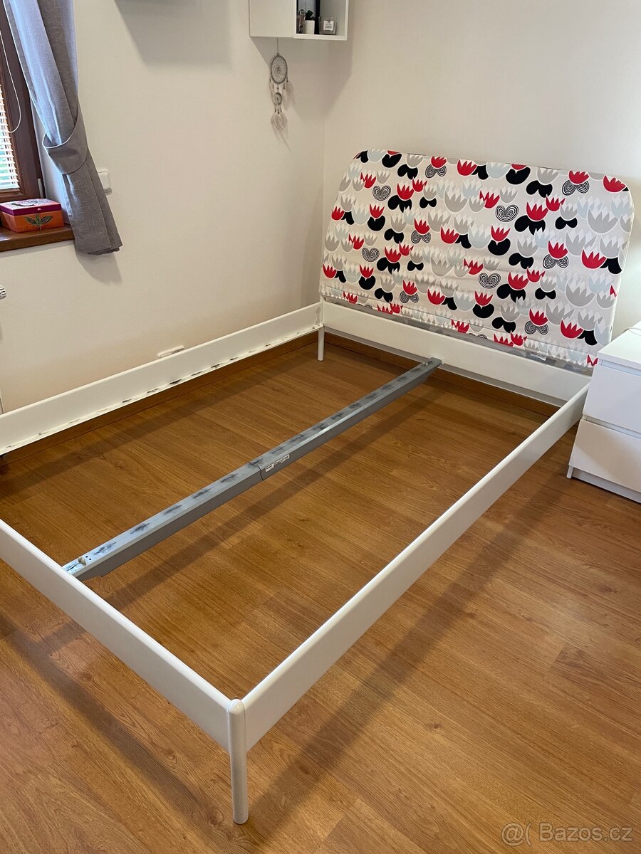 Postel kovová IKEA 140x200 cm