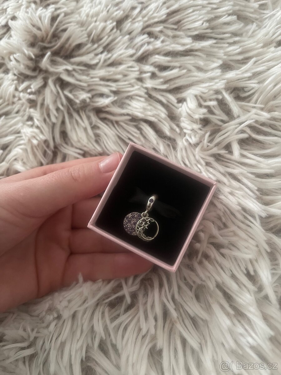 Pandora přívěsek