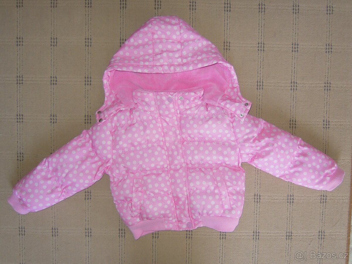 Dívčí zimní bunda s puntíky vel. cca 110 – 116