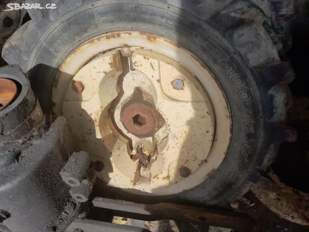 Prodám vnější závaží k malotraktorům tera vari cena za kus m