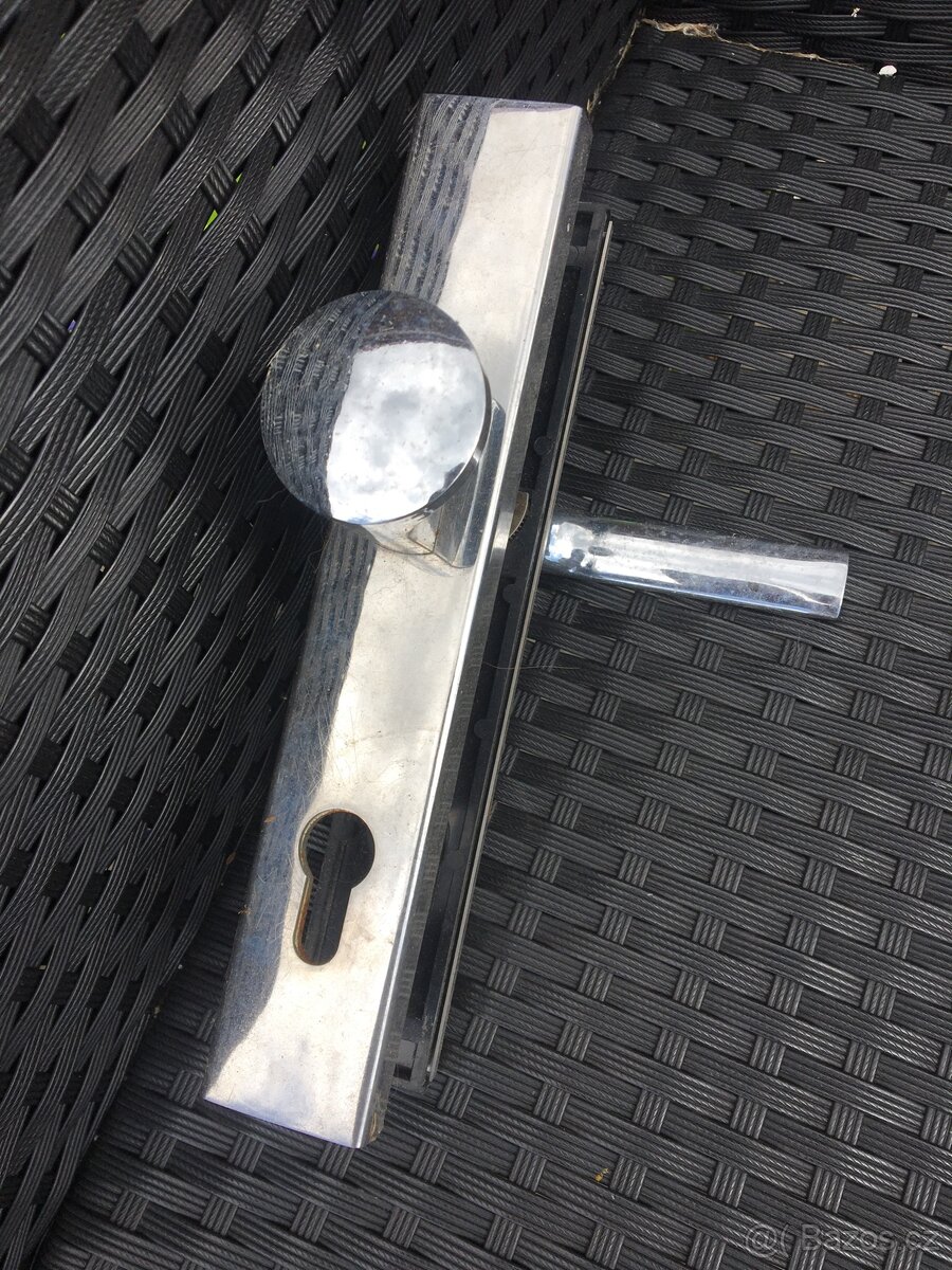 Bezpečnostní kování Rostex R