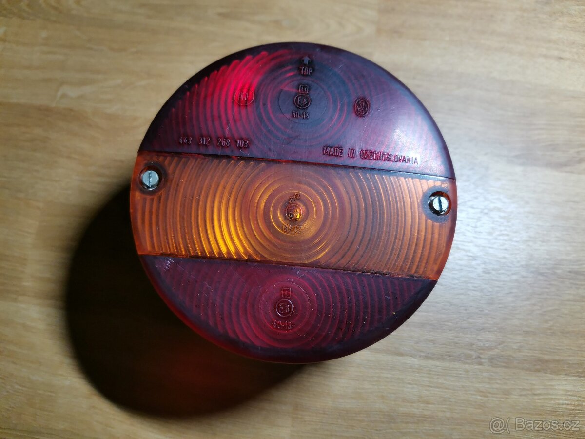 B10 Zetor Avia Liaz Tatra vlek zadní světlo PAL