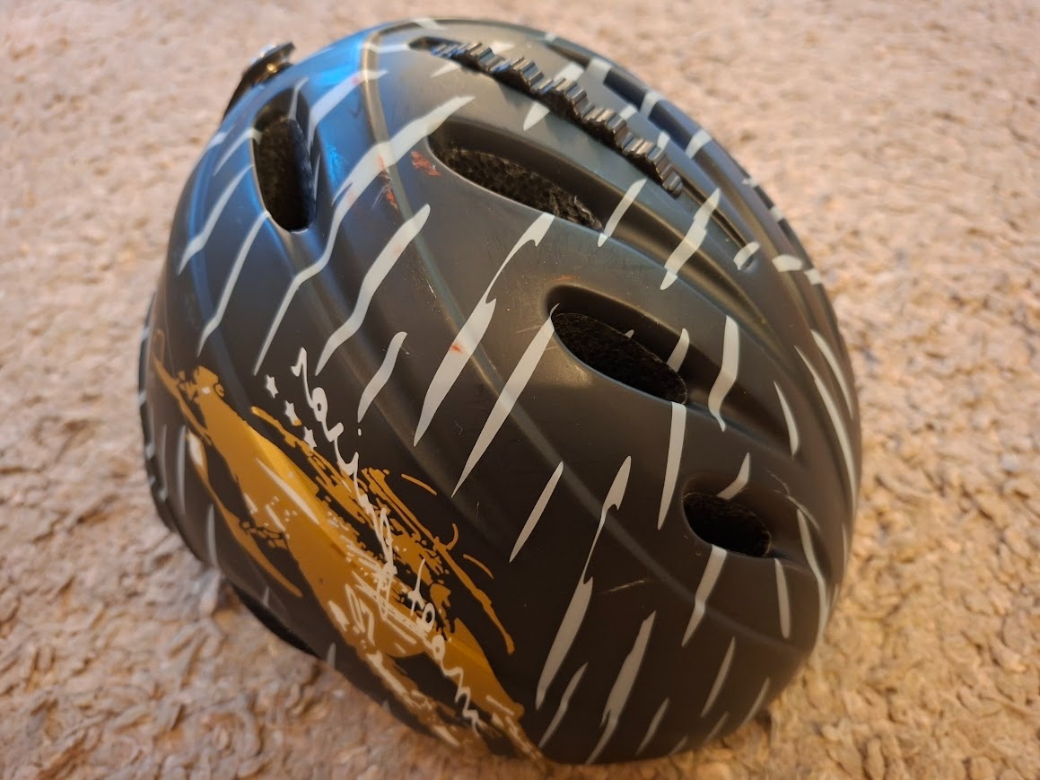 Lyžařská přilba ARCORE