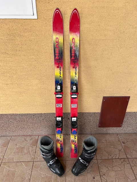 Prodám dětské lyže HEAD 130cm, vázání TYROLIA + boty TECNICA