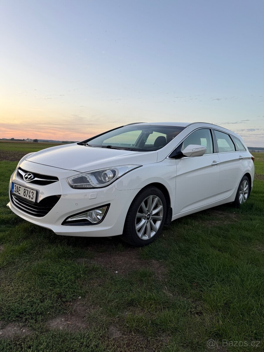 Hyundai i40 1.7 CRDi 100kw - TOP STAV