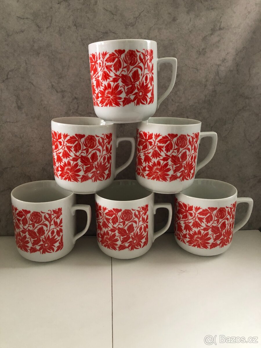 6x hrnek červený jetel