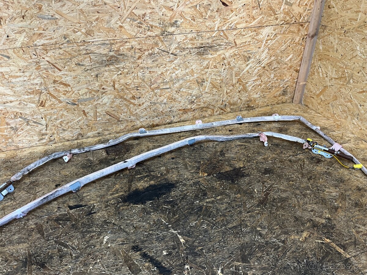 STROPNÍ AIRBAG VW TOUAREG 7L 7L6880742A/7L6880741A