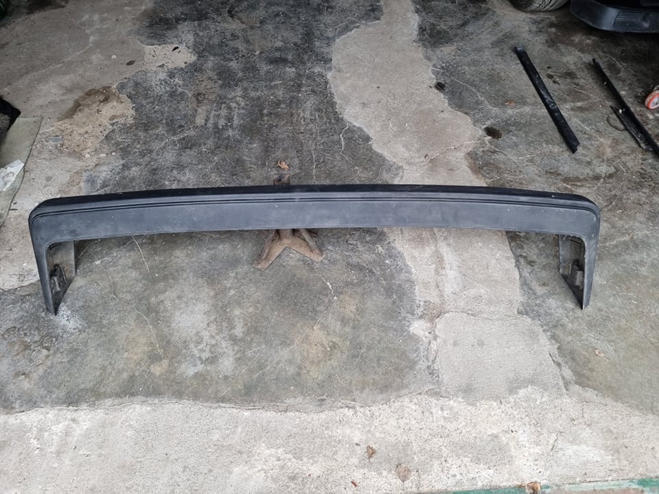 VW golf 2 - zadní nárazník