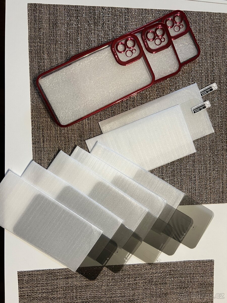 Obaly a skla na iPhone 11