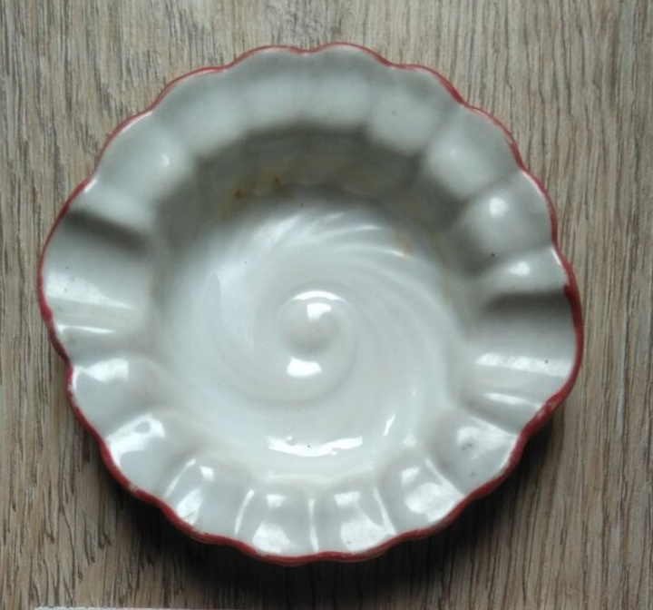 Starožitný popelník EICHWALD