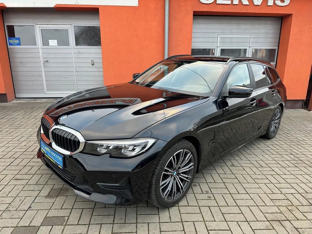 BMW Řada 3, 320D 140KW SPORT,HUD,LED