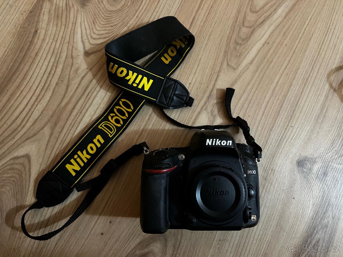 Nikon D600 full-frame zrcadlovka tělo