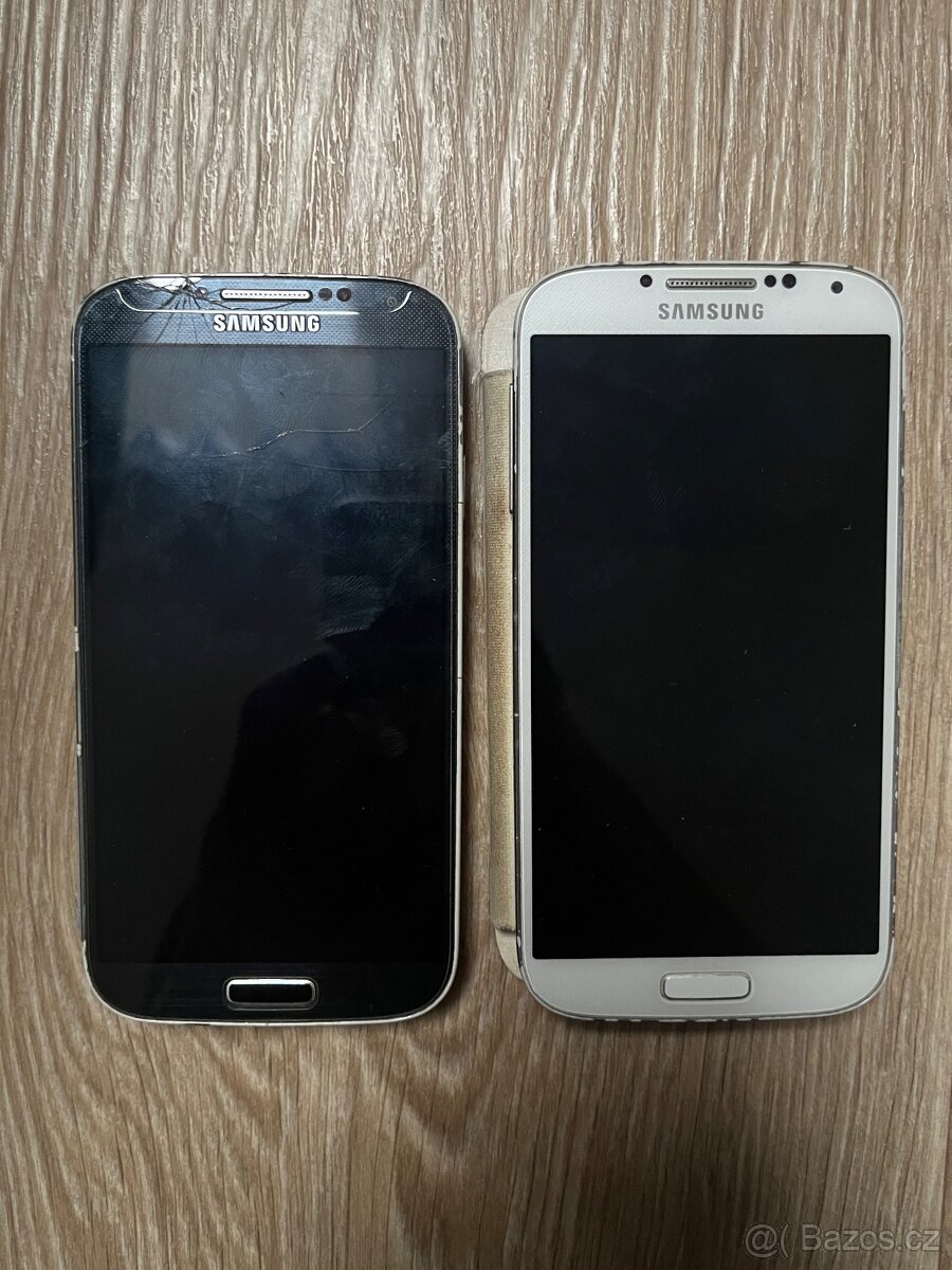 Samsung Galaxy S4 - dva kusy