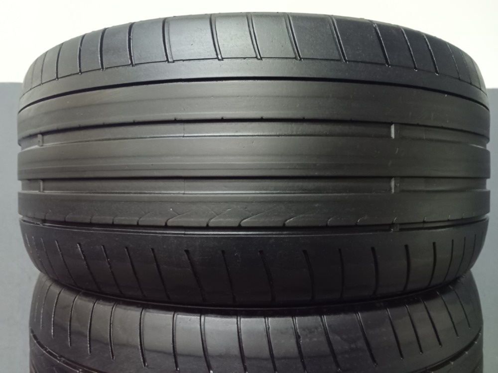 255/40 R19 DUNLOP (4419)