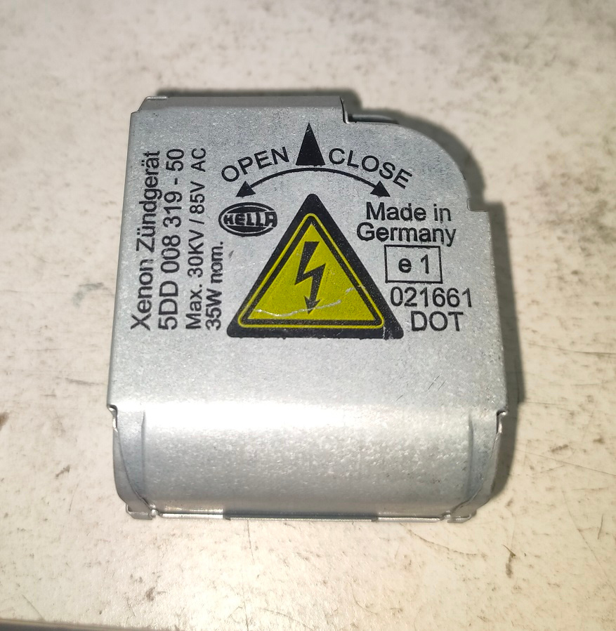 Zapalovací modul xenonu Audi A6 4F 2004-2011