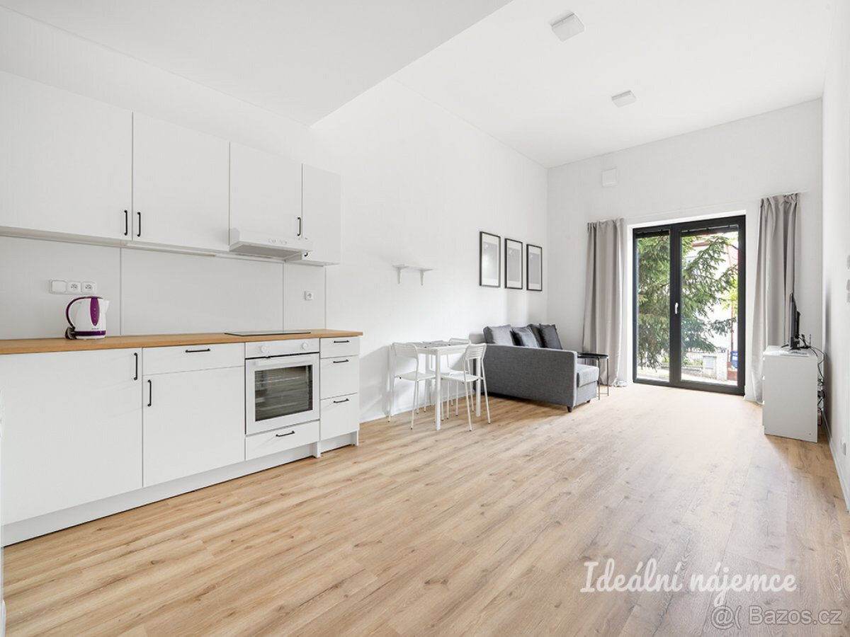 Pronájem bytu 2+kk, Za Černým mostem, Kyje, 24500 Kč/měs, 64