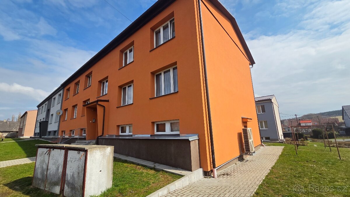 Byt 3+1 (69 m²)garaž. Lesná před rekonstrukcí