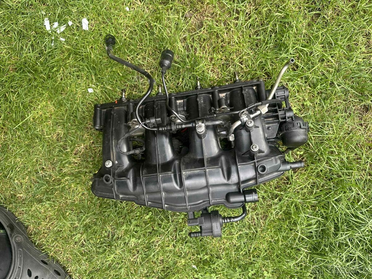 Sací potrubí + vstříky passat B7 2.0 tsi 155kw