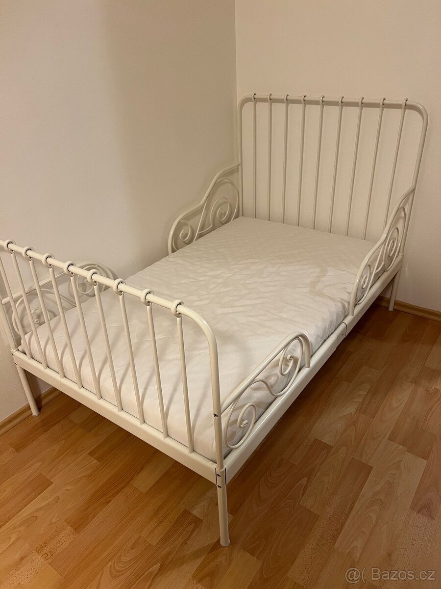 Bílá dětská postel IKEA Minnen (+ matrace a rošt)