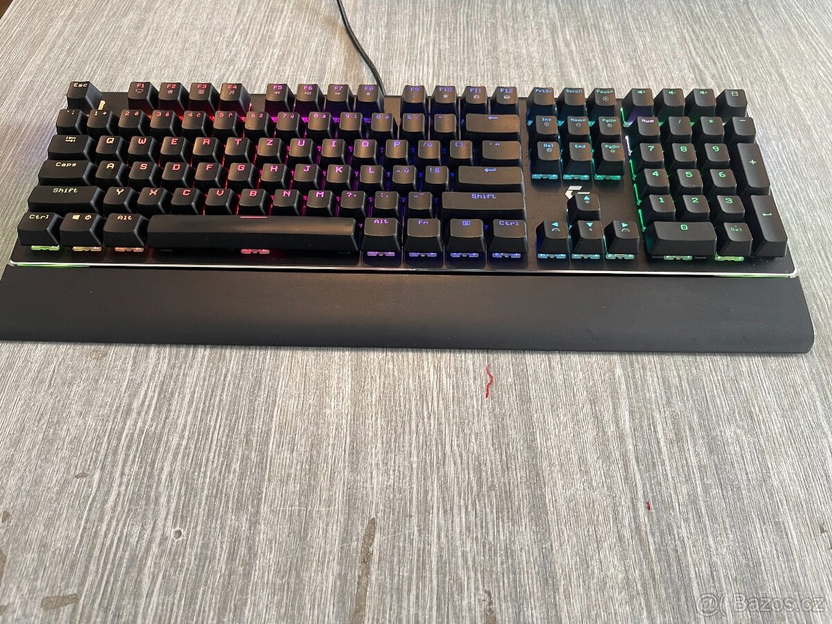 CZC.Gaming Hexblade Cherry MX Silent Red CZ popisky kláves