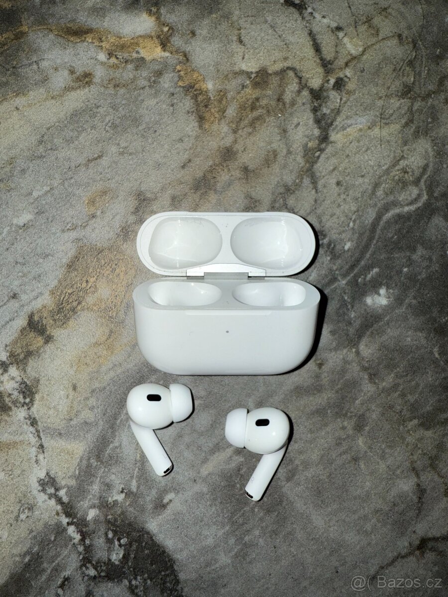Apple AirPods Pro 2. generace s nabíjením Lightning/MagSafe
