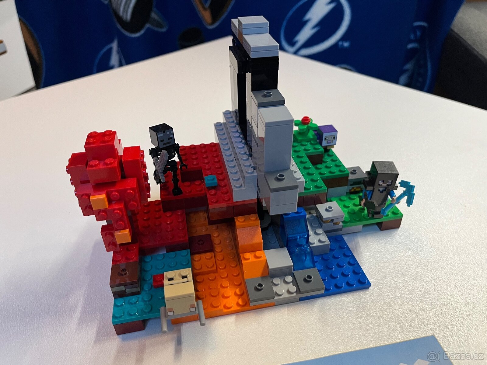 Lego Minecraft 21172