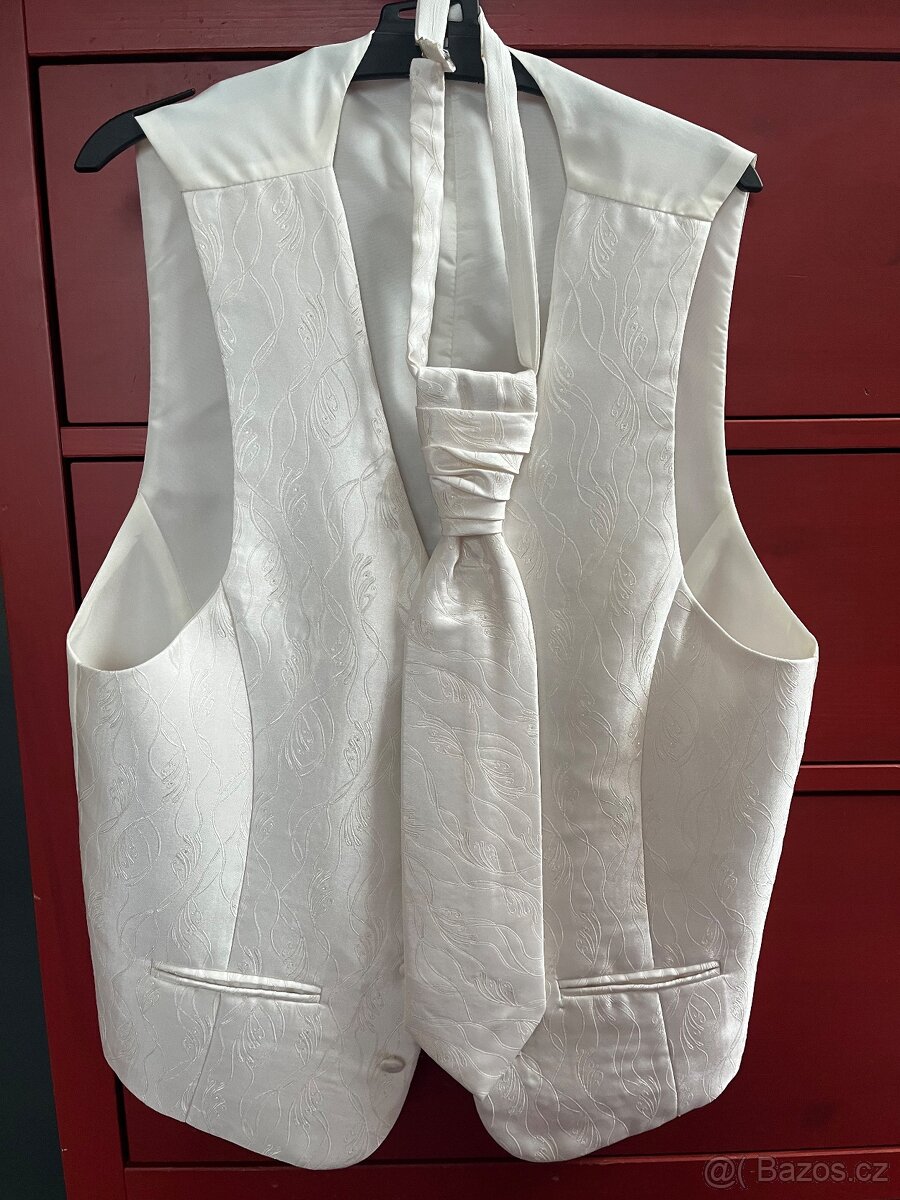 Svatebni vesta pro zenicha