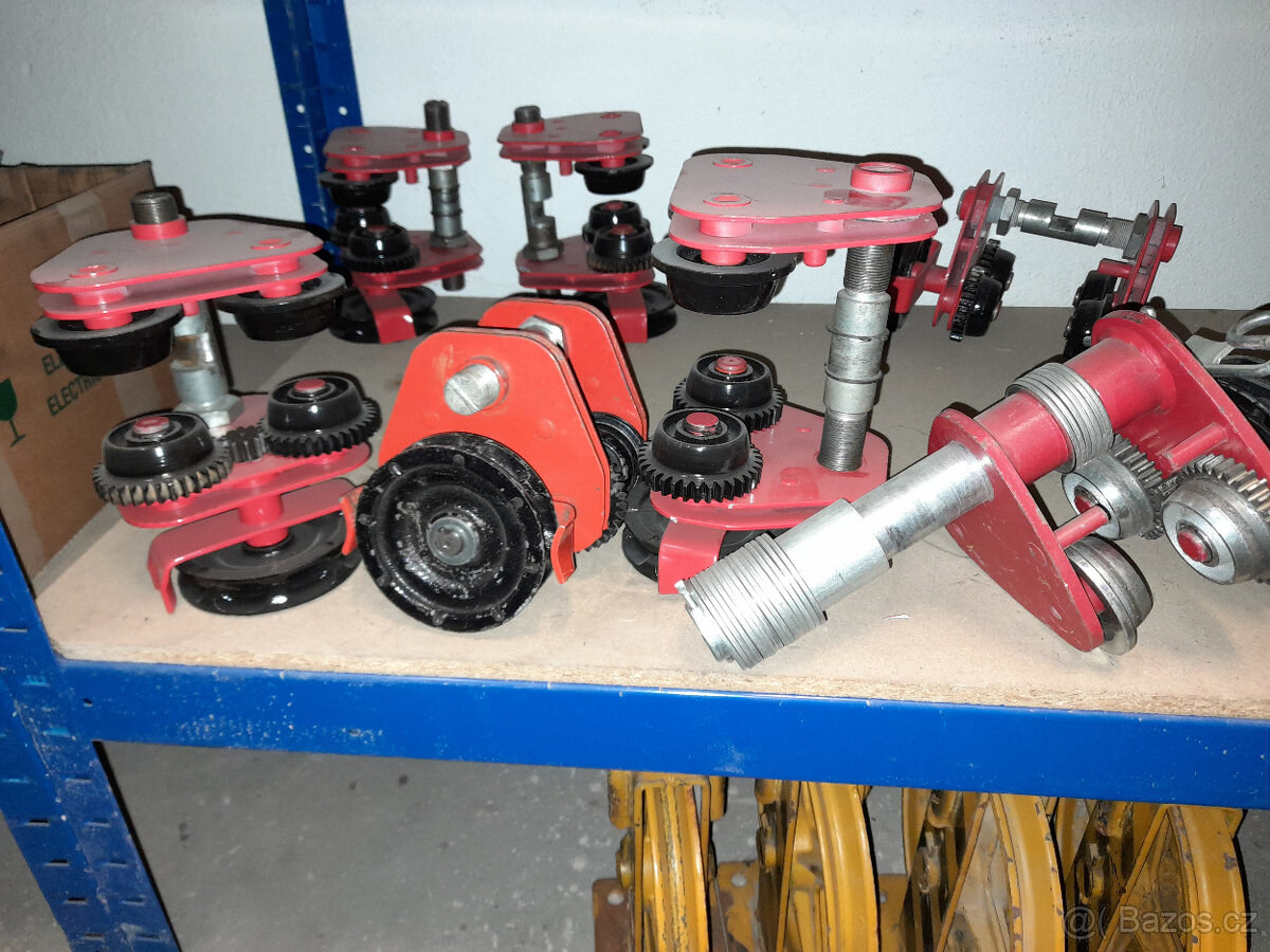 Ruční pojezdový vozík řetěz. kladkostroje BRANO - 1t.