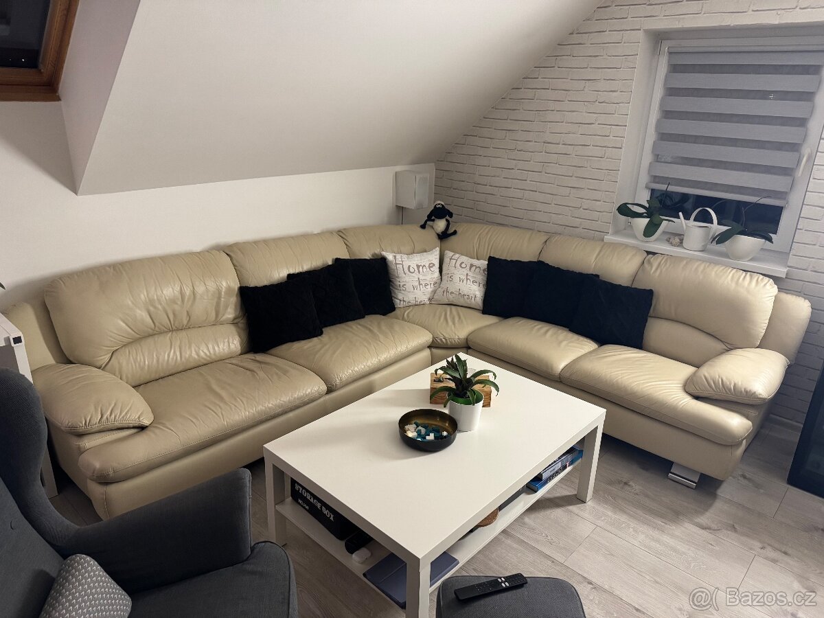 Prodám koženou rohovou sedací soupravu