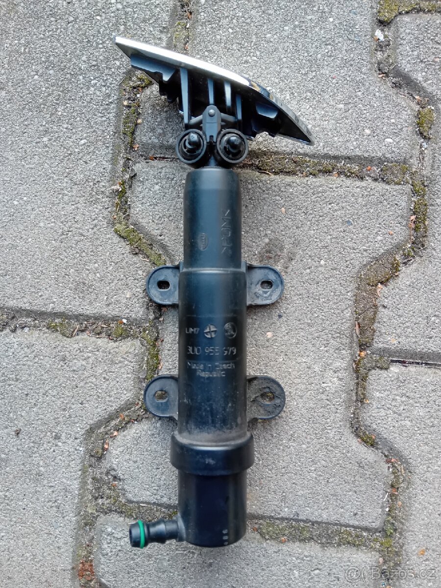 Ostřikovač světlometů superb II