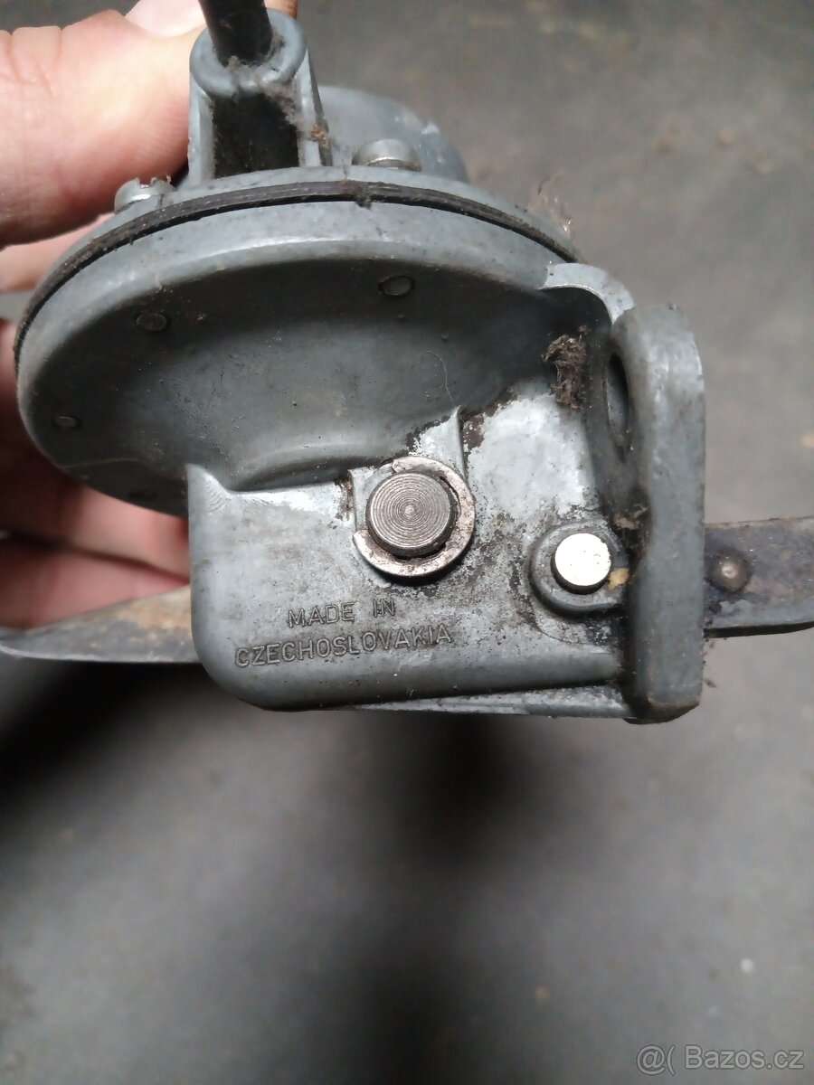 Podávací pumpa Škoda 100