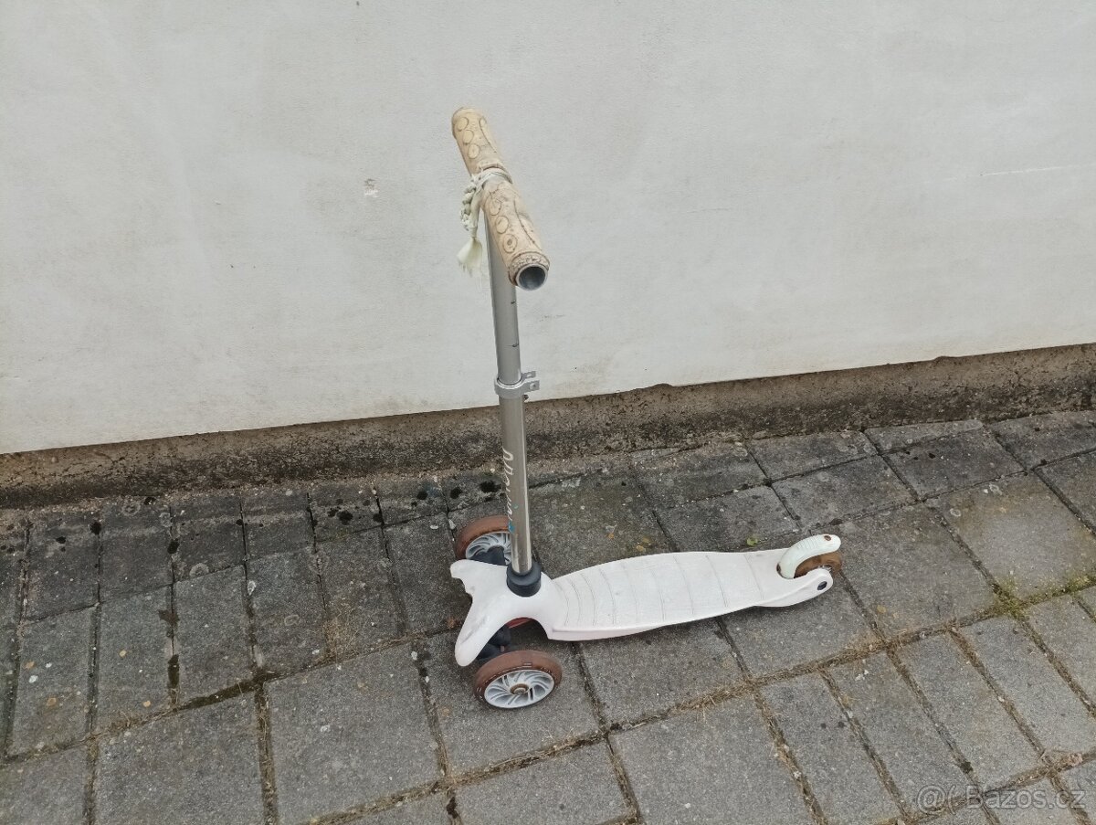 Dětská koloběžka