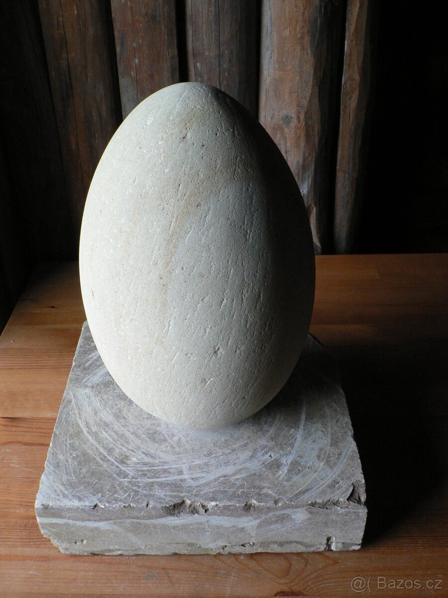 Kamenné vejce