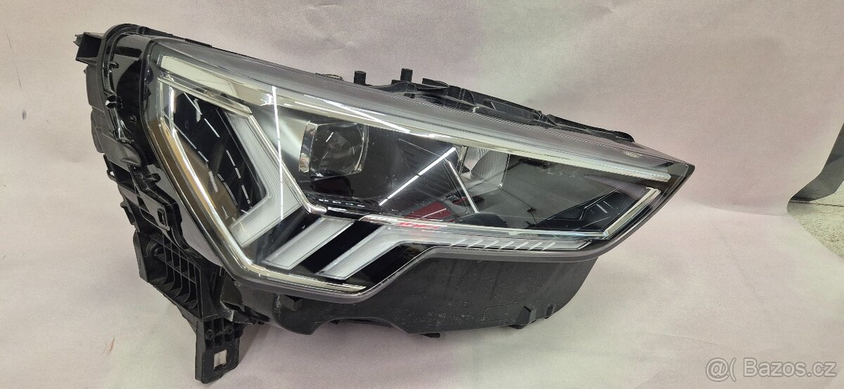 Audi RSQ3 Q3 F3 Full led Matrix světlo 83A941034